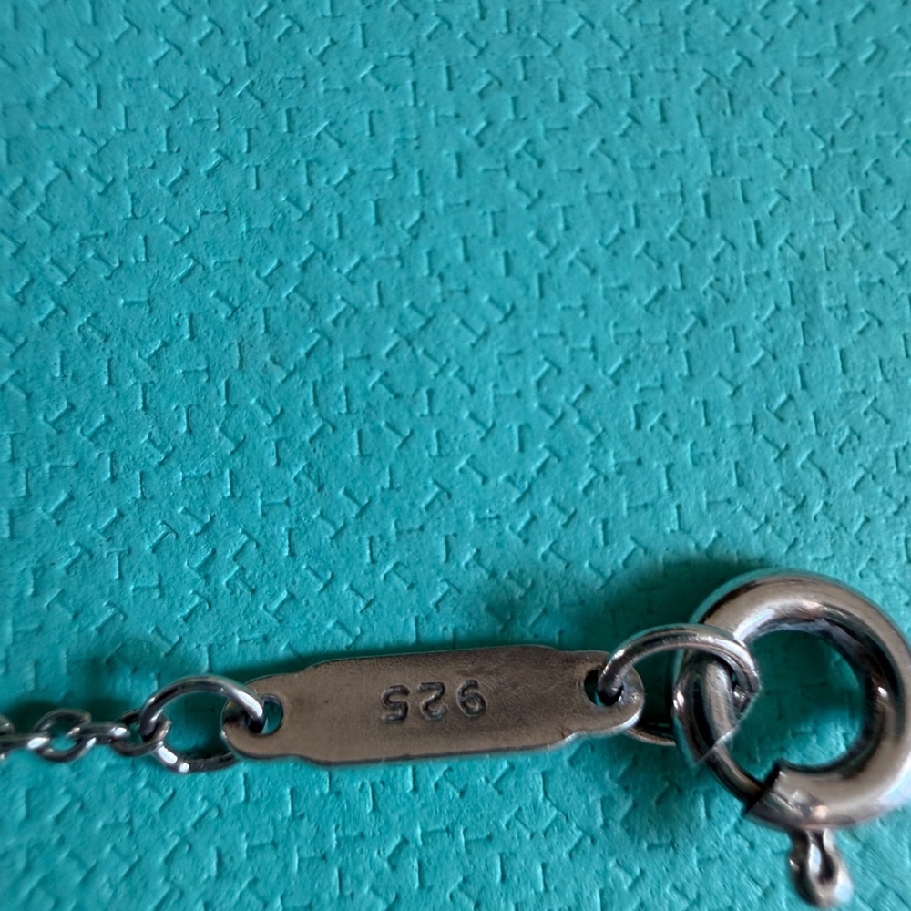 Tiffany & Co. Silver Filigree Heart & Key Pendant Necklace - Picture 4 of 6